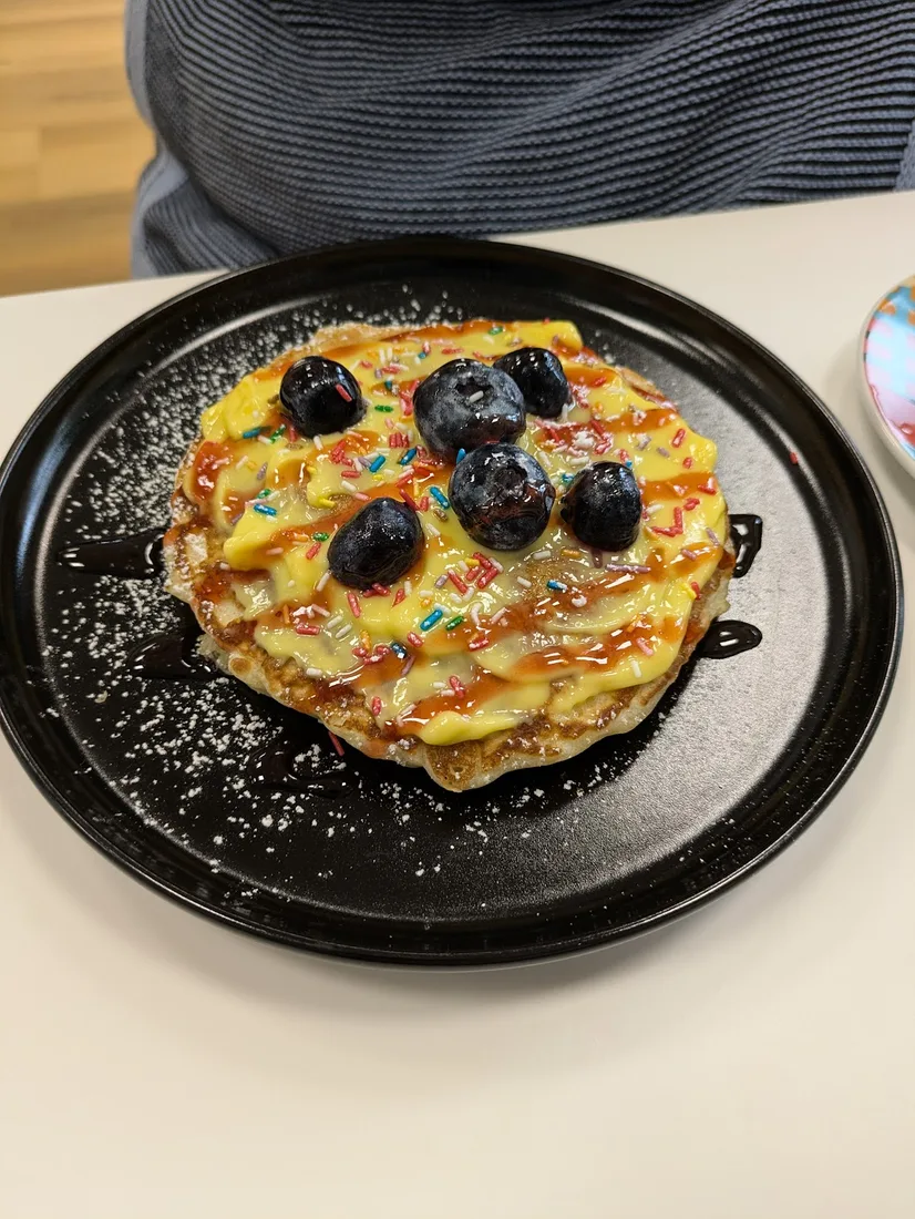 Pancake con mirtilli e codette